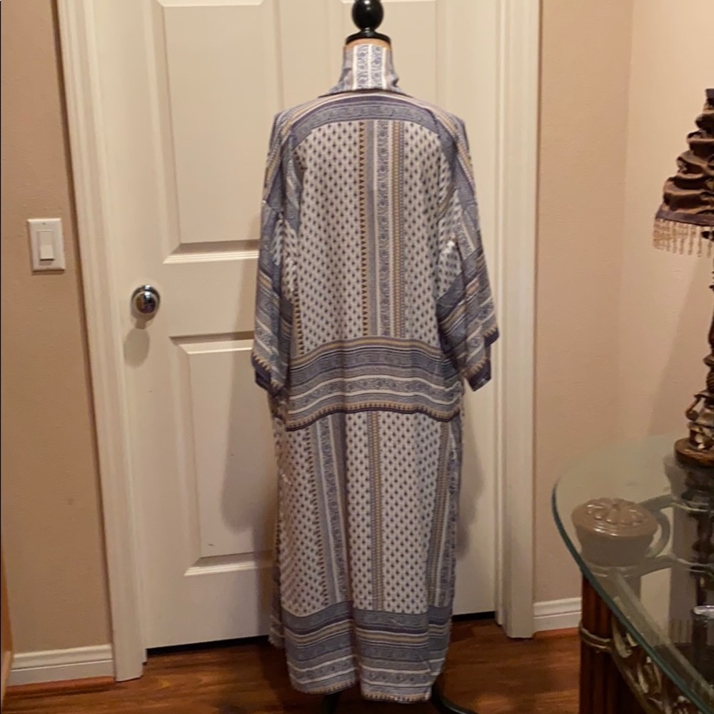 HP Blue and white mixed print Kim… - Picture 6 of 7